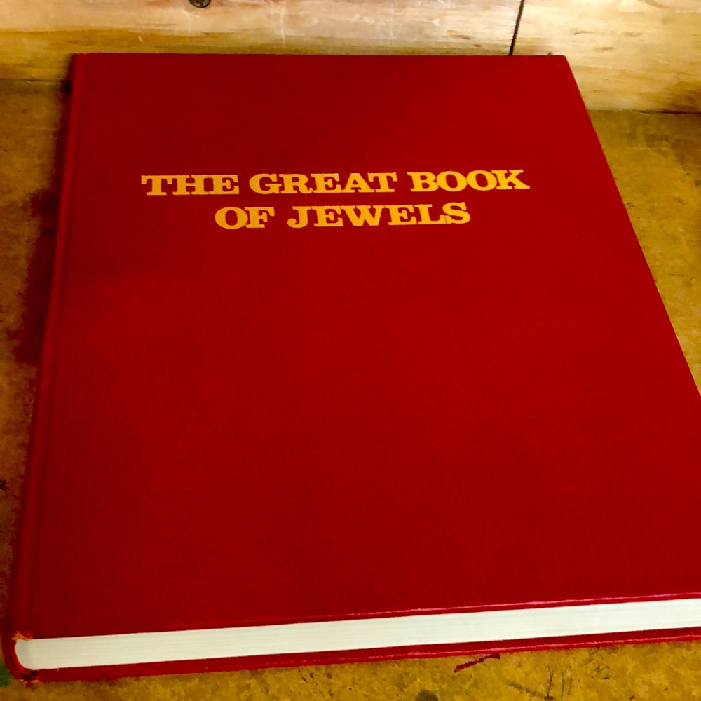 THE GREAT BOOK OF JEWELS By Heiniger Eans A. And Jean - Hardcover Mint Condition - Picture 1 of 12